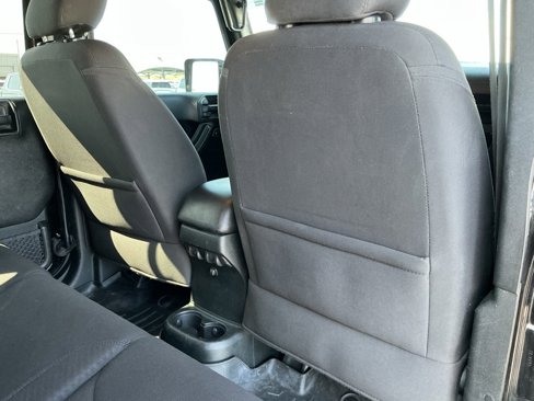 Used 2018 Jeep Wrangler Unlimited Sport S image 33