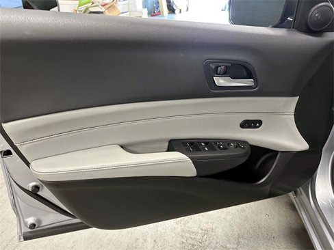 Used 2022 Acura ILX w/ Premium Package image 12