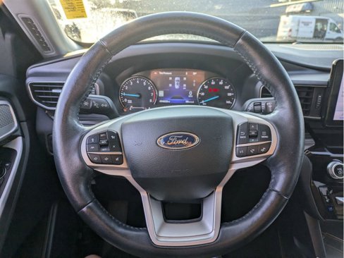 Certified 2022 Ford Explorer Limited w/ Equipment Group 301A image 20