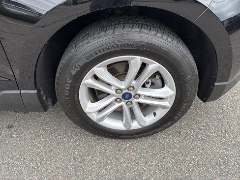 Used 2020 Ford Edge SEL w/ Cold Weather Package image 38