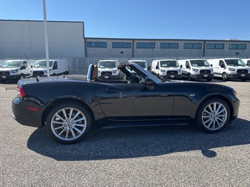 Used 2018 FIAT 124 Spider Lusso w/ Convenience Group image 5