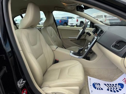 Used 2015 Volvo S60 T5 image 19