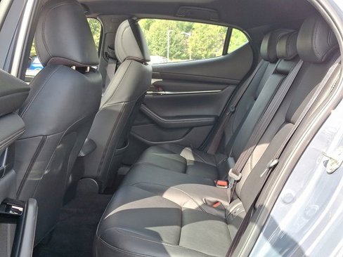 Used 2022 MAZDA MAZDA3 s image 10
