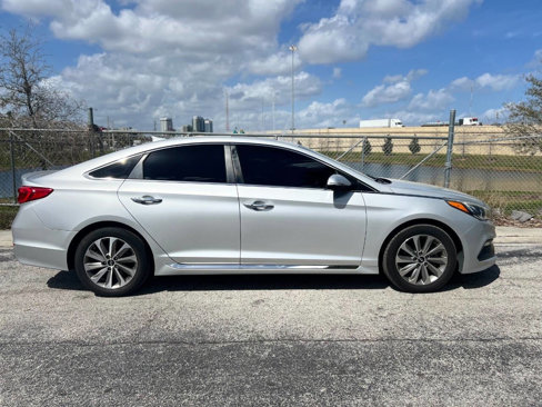 Used 2017 Hyundai Sonata Sport w/ Value Edition Package 02 image 6