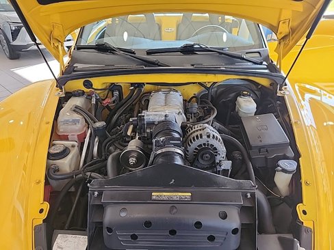 Used 2004 Chevrolet SSR w/ Preferred Equipment Group image 14