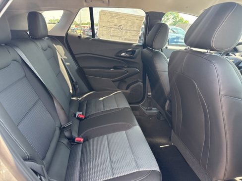New 2025 Chevrolet Trax LT image 15