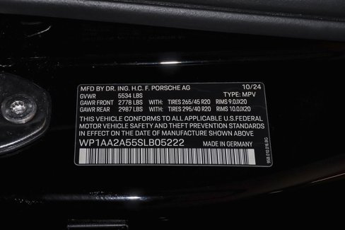 Certified 2025 Porsche Macan Turbo image 30