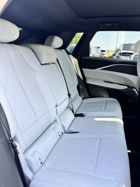 Certified 2024 Cadillac Lyriq Sport image 10