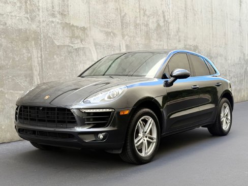 Used 2018 Porsche Macan S image 1