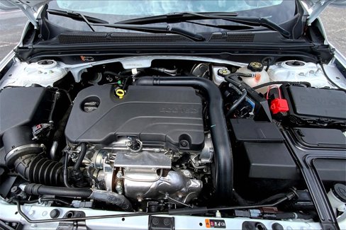 Used 2022 Chevrolet Malibu LT image 11