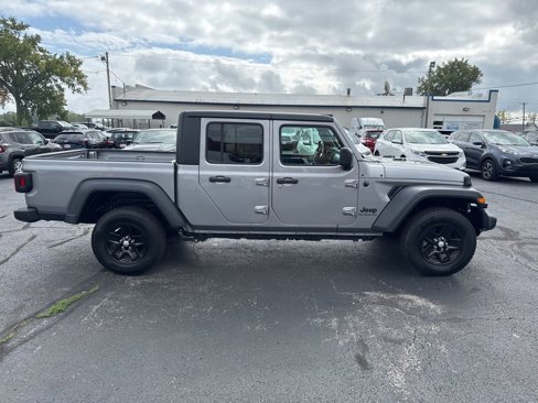 Used 2020 Jeep Gladiator Sport w/ Quick Order Package 24S image 39
