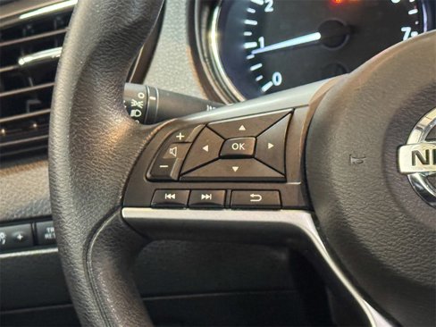 Used 2022 Nissan Rogue Sport S image 33