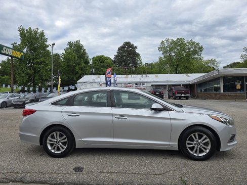 Used 2017 Hyundai Sonata SE image 4