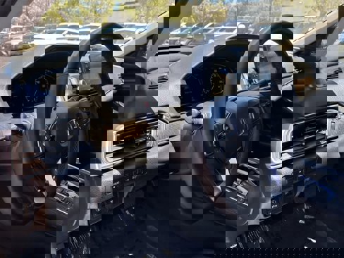 Used 2019 Honda Accord Touring image 10
