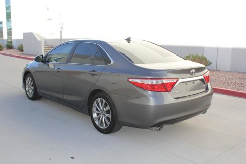 Used 2017 Toyota Camry XLE image 7
