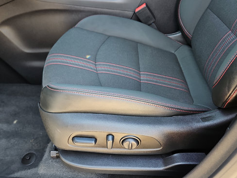 Used 2024 Chevrolet Equinox RS image 9