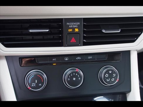 Used 2019 Volkswagen Jetta S image 25