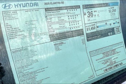 New 2025 Hyundai Elantra SE image 5