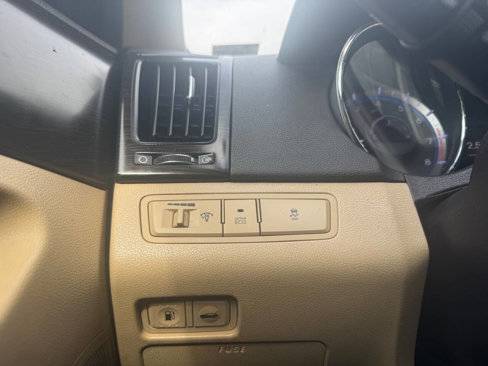 Used 2013 Hyundai Sonata Limited w/ Premium Pkg image 30