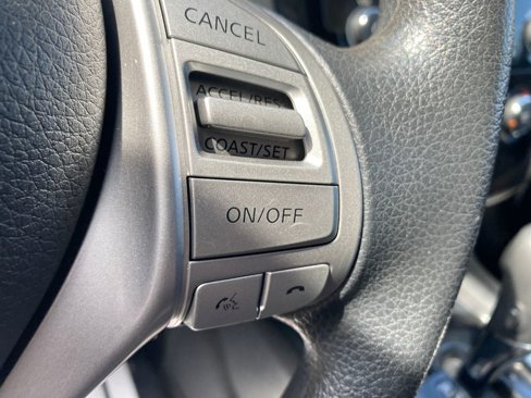 Used 2016 Nissan Rogue S w/ Appearance Package image 38
