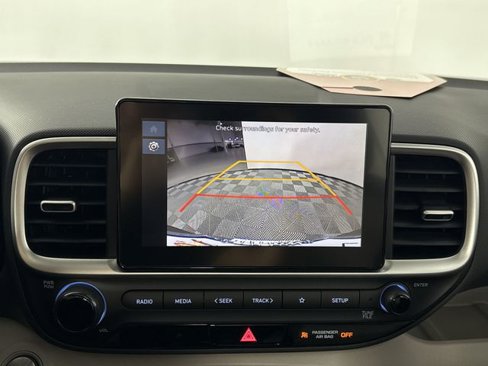 New 2025 Hyundai Venue SEL image 22