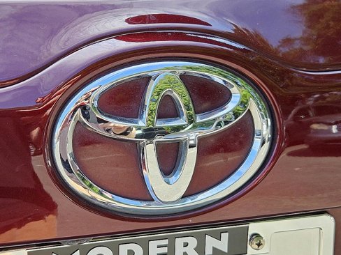 Used 2019 Toyota Highlander XLE image 13