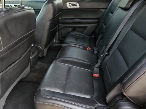Used 2013 Ford Explorer XLT image 23