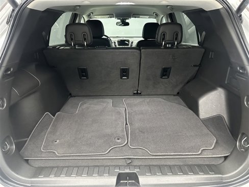 Used 2020 Chevrolet Equinox Premier w/ Premier Redline Edition image 17