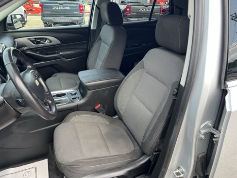 Used 2020 Chevrolet Traverse LT image 28
