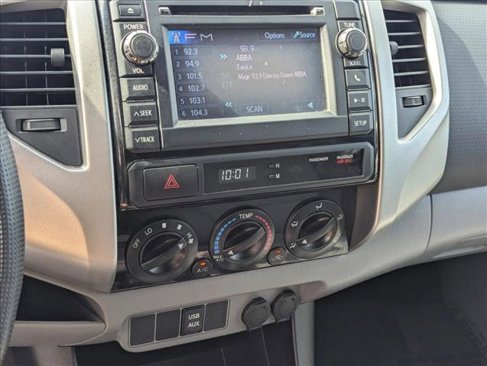 Used 2013 Toyota Tacoma PreRunner image 13