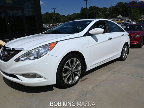 Used 2013 Hyundai Sonata SE w/ Navigation & Sunroof Pkg image 1