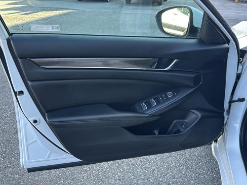 Used 2019 Honda Accord Sport image 14