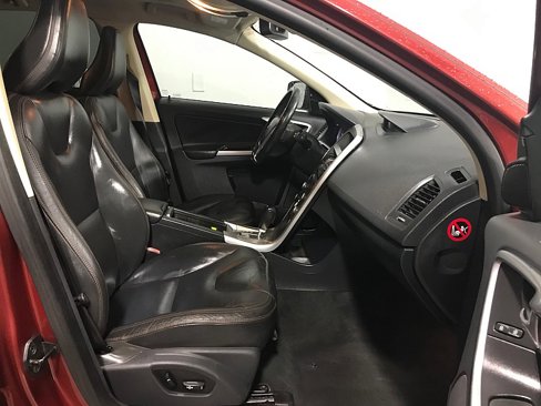 Used 2011 Volvo XC60 T6 image 14