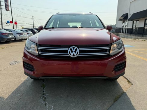 Used 2016 Volkswagen Tiguan S image 4