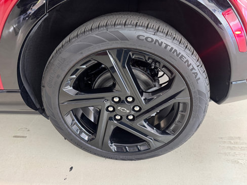 Used 2025 Chevrolet Equinox EV RS image 25