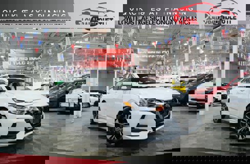 Used 2023 Nissan Sentra SV image 1