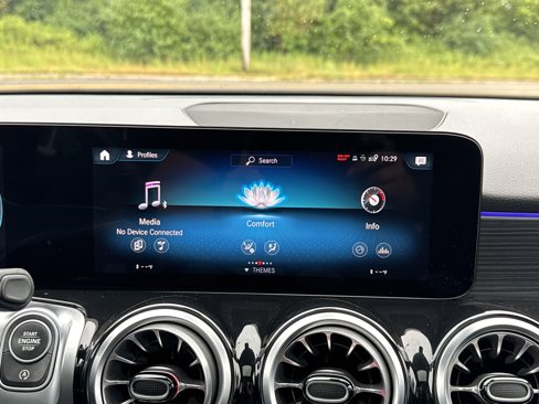 Certified 2023 Mercedes-Benz GLB 250 4MATIC image 20