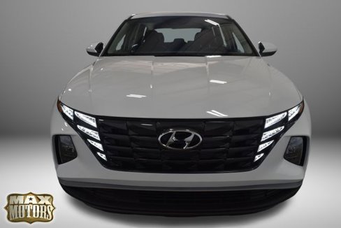 Used 2024 Hyundai Tucson SE image 11