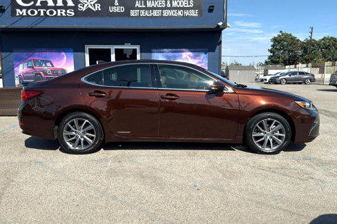 Used 2016 Lexus ES 300h image 4