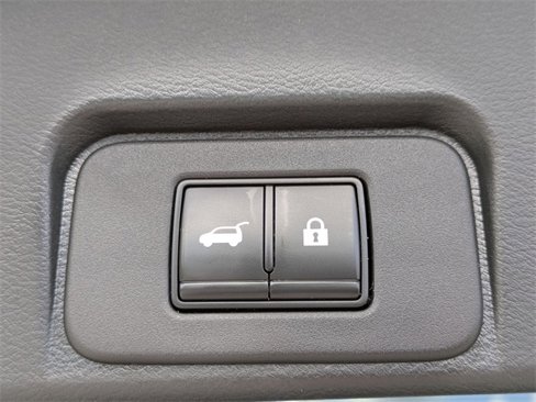 Used 2021 Nissan Rogue SL w/ Premium Package image 29