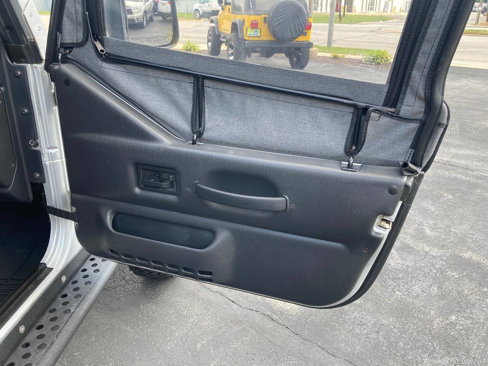 Used 2006 Jeep Wrangler X image 25