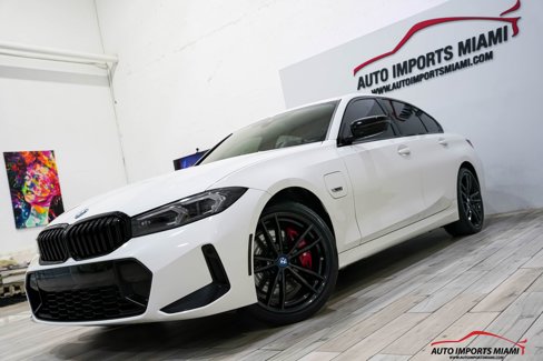 Used 2023 BMW 330e w/ M Sport Package image 3