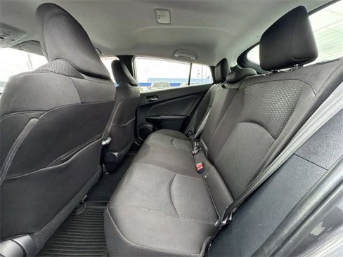 Used 2021 Toyota Prius LE image 9