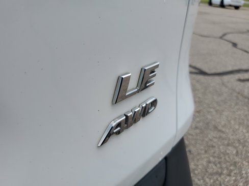 Used 2019 Toyota RAV4 LE image 24