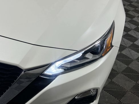 Used 2022 Nissan Altima 2.5 SV image 11