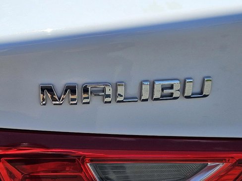 Used 2023 Chevrolet Malibu LT image 12