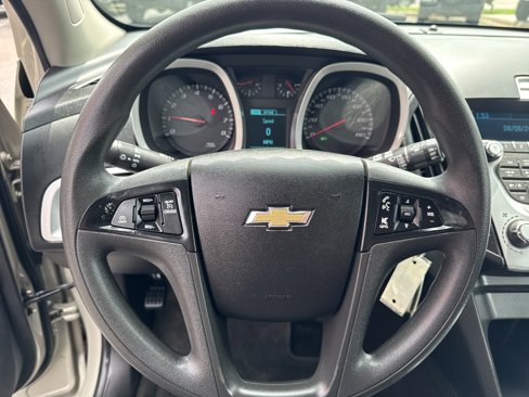 Used 2015 Chevrolet Equinox LS image 12