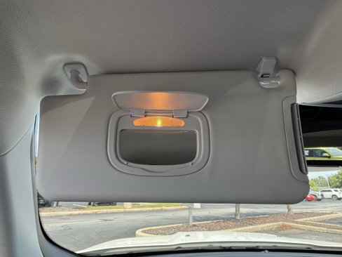 Used 2021 Jeep Renegade Limited image 28