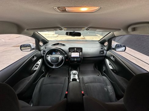Used 2013 Nissan Leaf SV image 34