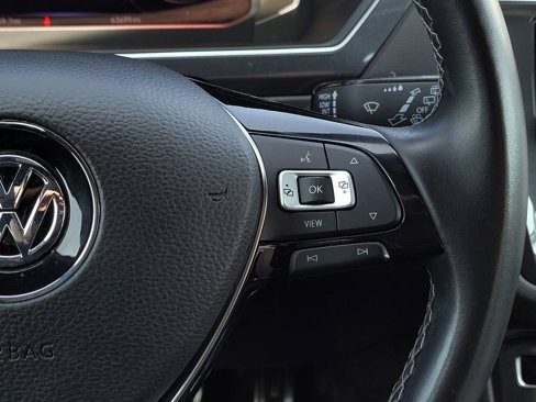 Certified 2019 Volkswagen Tiguan SEL Premium R-Line image 23